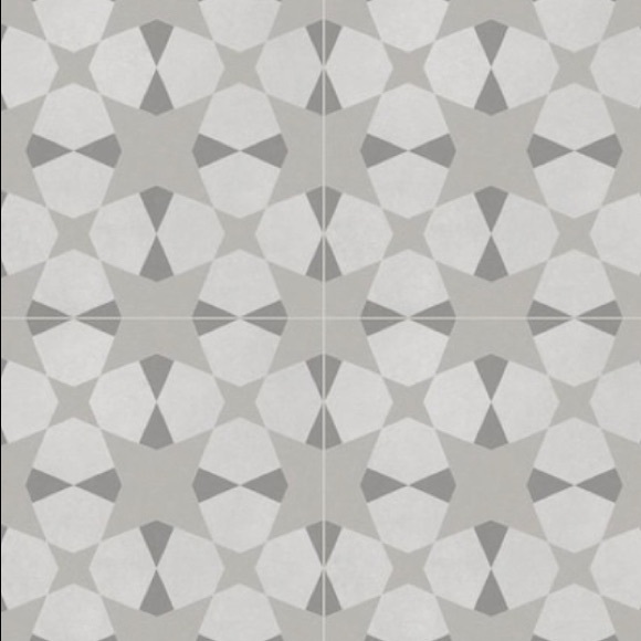 Meet your Posher, Melanie - Picture 1 of 1